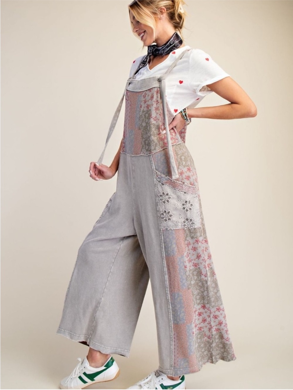 New: Easel “Drifter” Boho Mixed Patchwork Lace Detail Wide Leg Jumpsuit• Medium - Picture 3 of 4